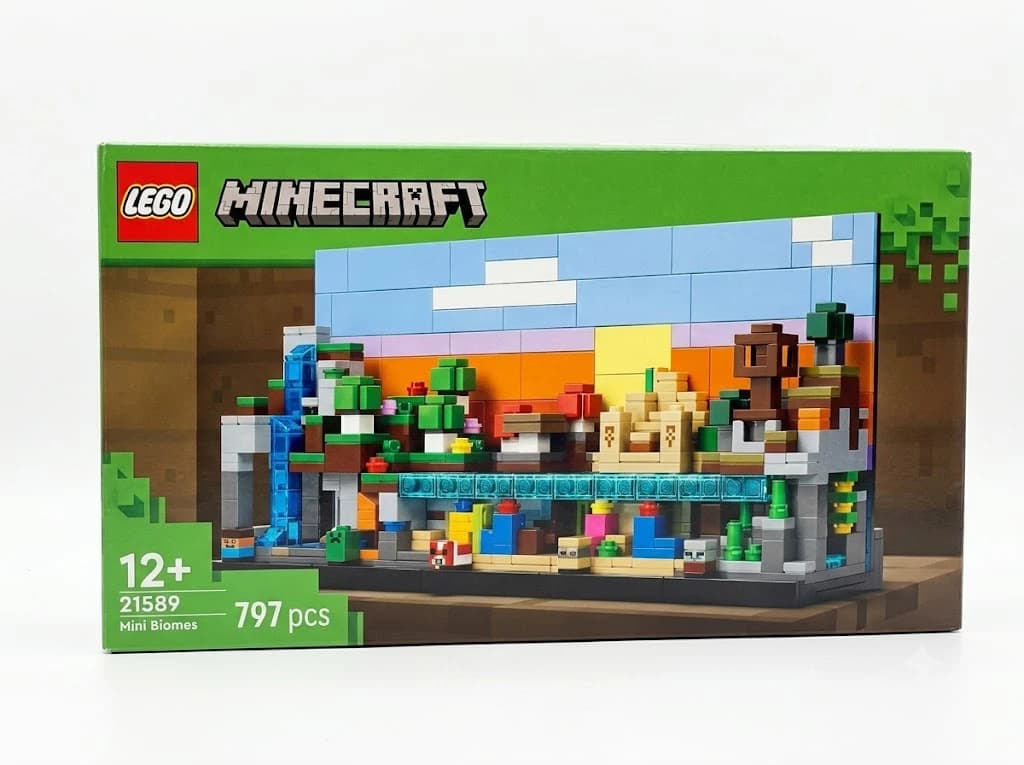 LEGO Minecraft Mini Biomes 21589 building set box, 797 pieces, ages 12 plus